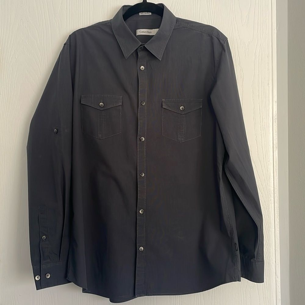 Men’s Calvin Klein Button Down Shirt Size Large Dark Grey